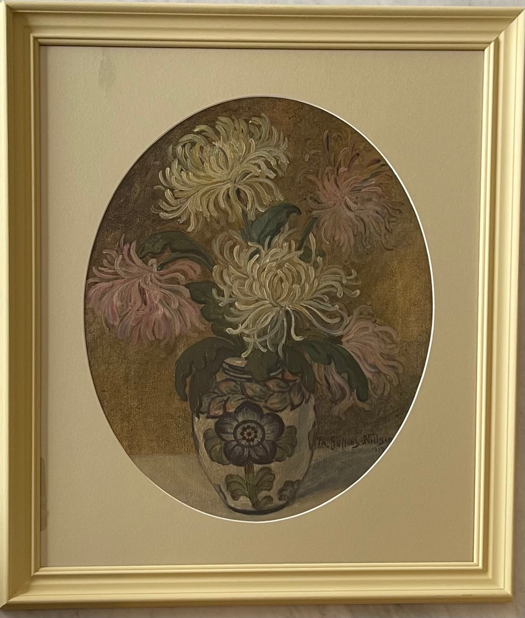 Oil painting on canvas: Chrysanthemums in a decorative case (Neilsen 1919)
